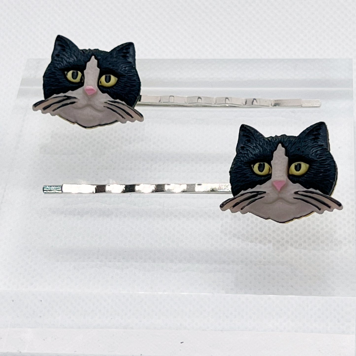 Black & Tan Cat Bobby Pins - Adorable Feline-Inspired Hair Accessories