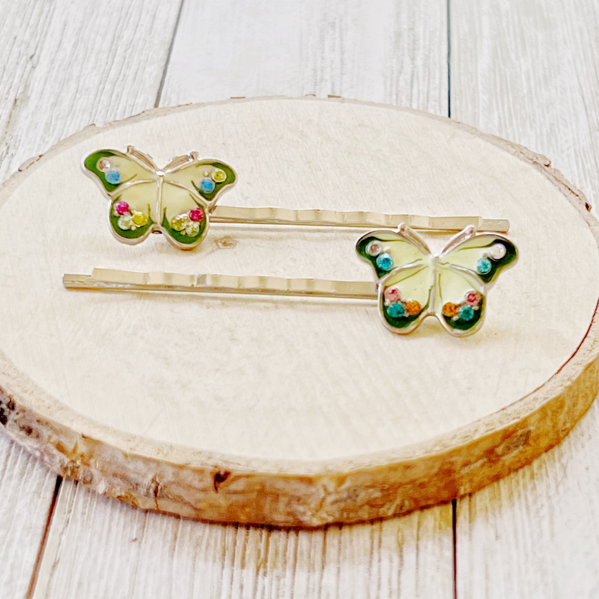 Women’s Green Butterfly Hair Pins - Stunning Multi-Colored Rhinestone Accents for Glamorous Hairstyles