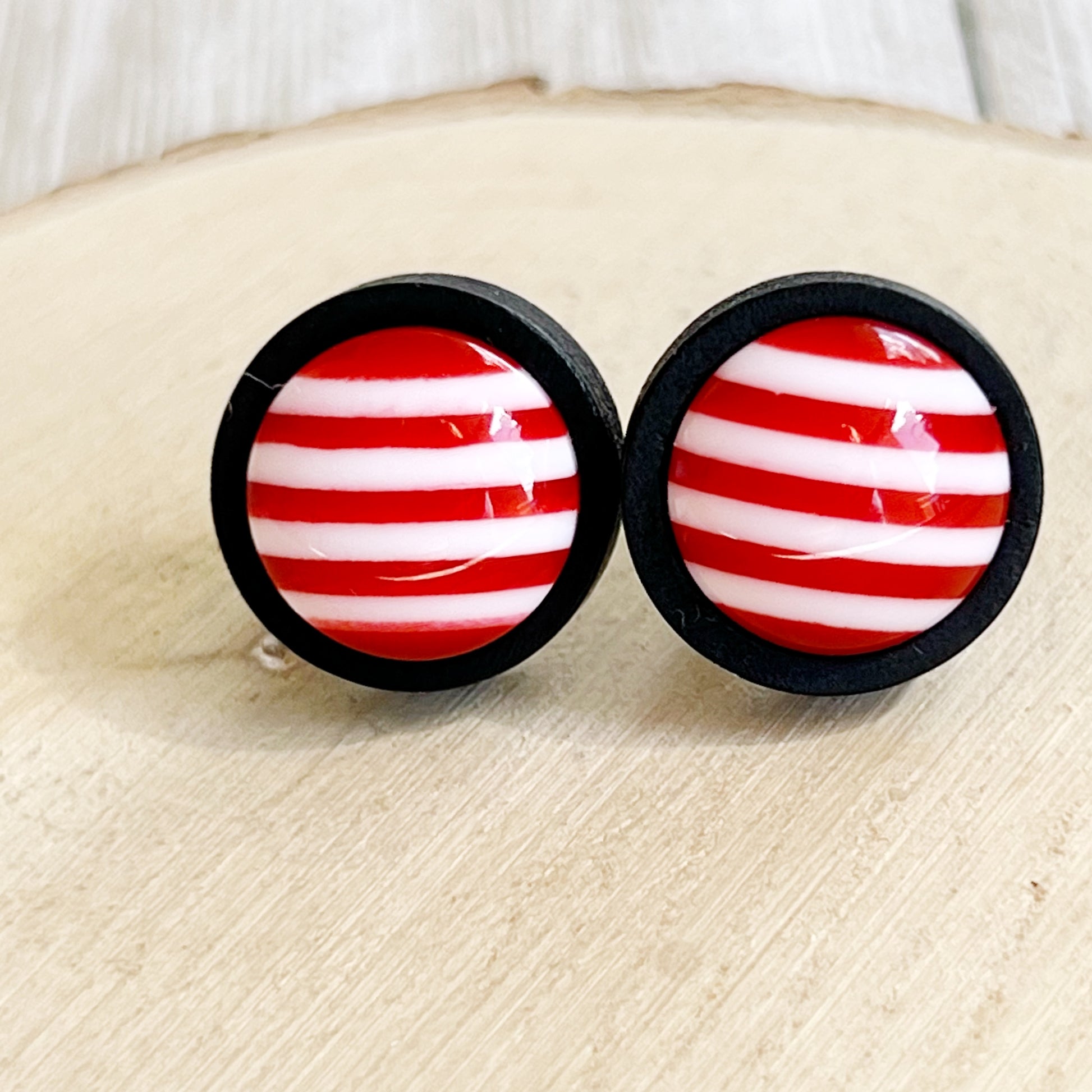 Red & White Striped Unisex Black Wood Stud Earrings: Bold & Versatile Accessories for Any Outfit