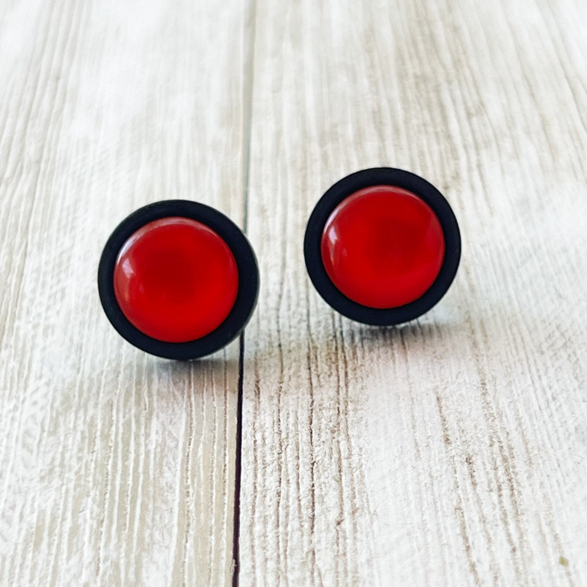Red Resin Black Wood Unisex Stud Earrings - Stylish & Versatile Accessories