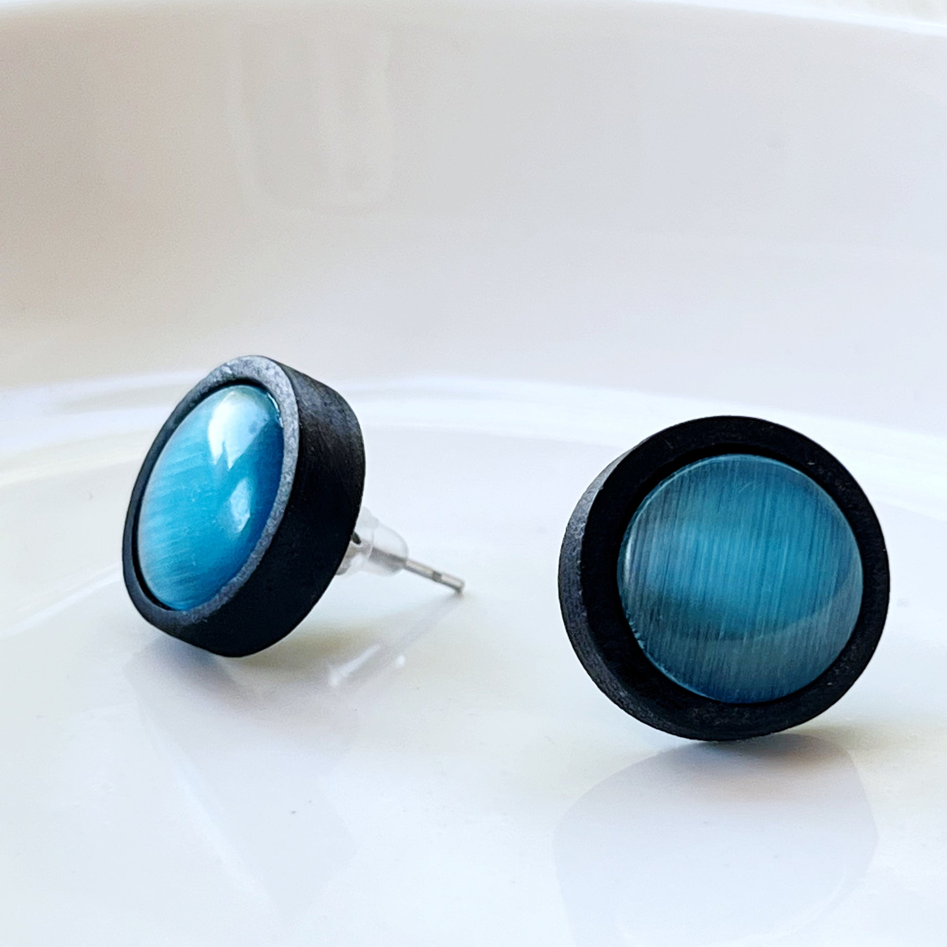 Blue Glass Black Wood Unisex Stud Earrings - Stylish & Versatile Accessories