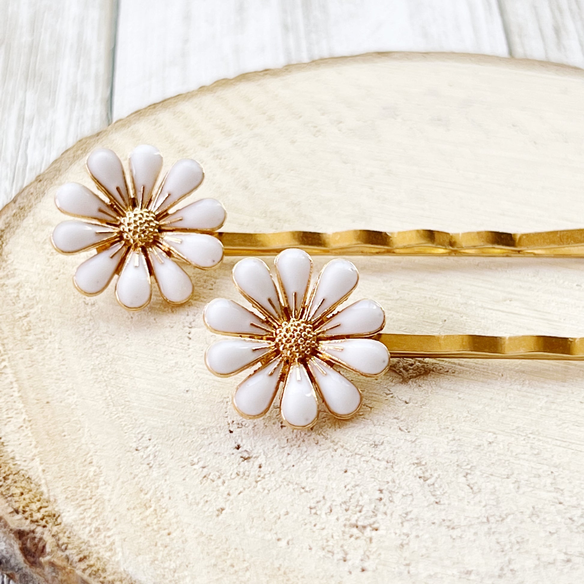 White Flower Decorative Hair Pins