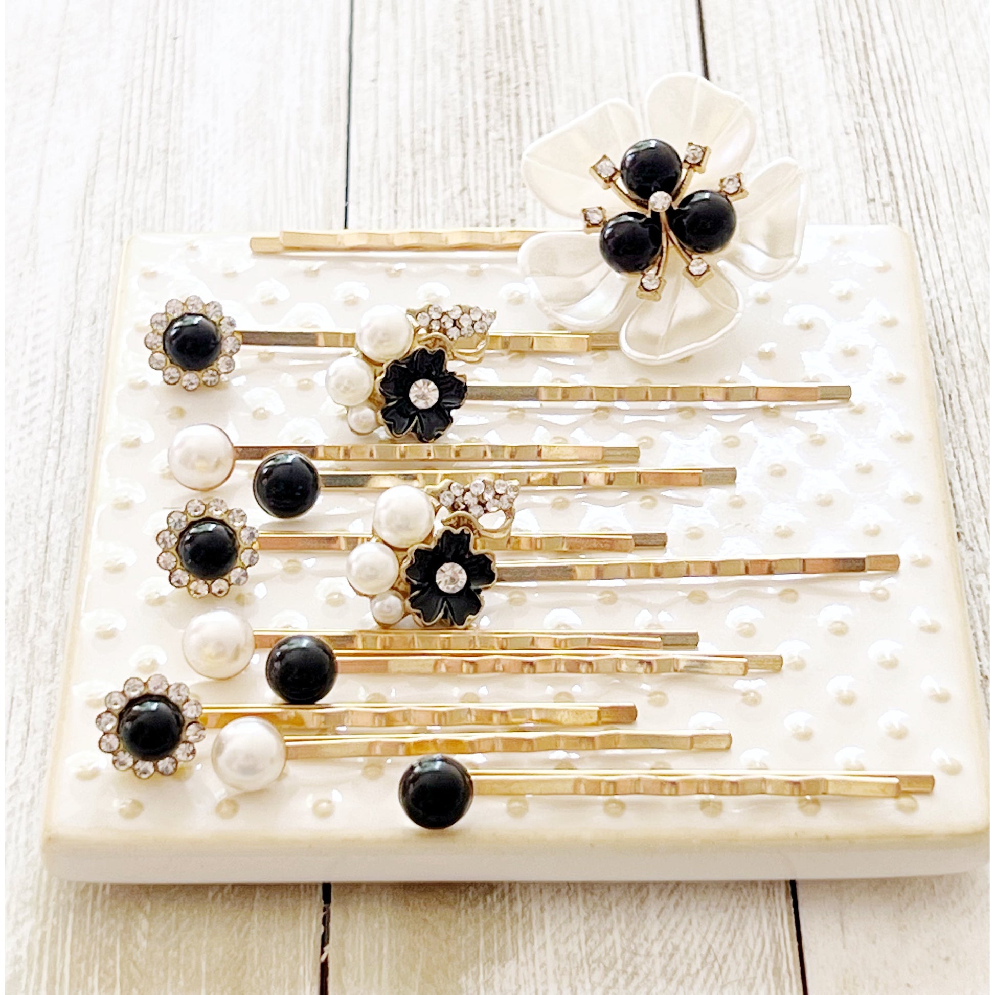 Black Pearl & Rhinestone Floral Hair Pin Set - Elegant and Chic Hair Accessories