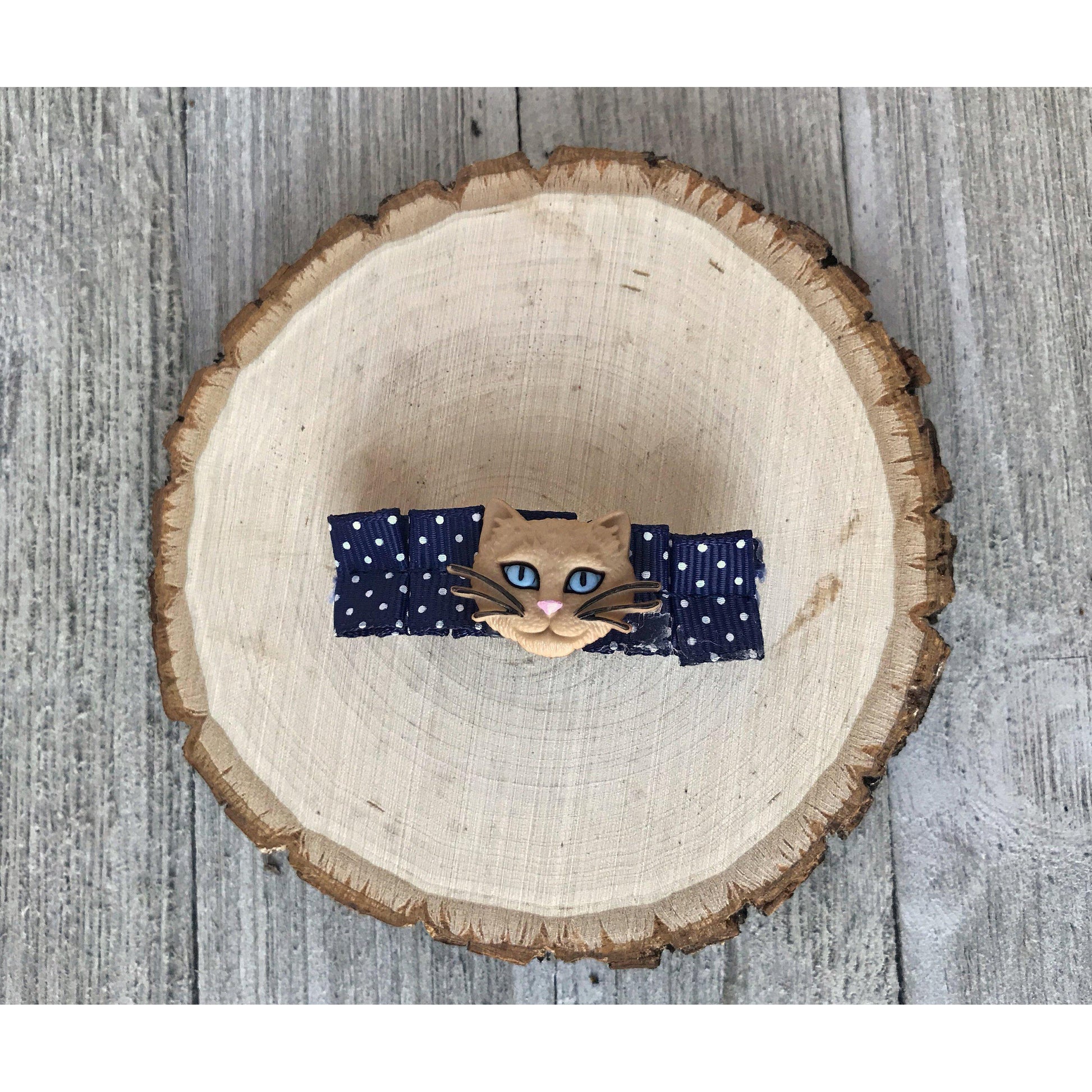 Tan Cat Blue Polka-Dot Hair Clip - Adorable Feline-Inspired Accessory