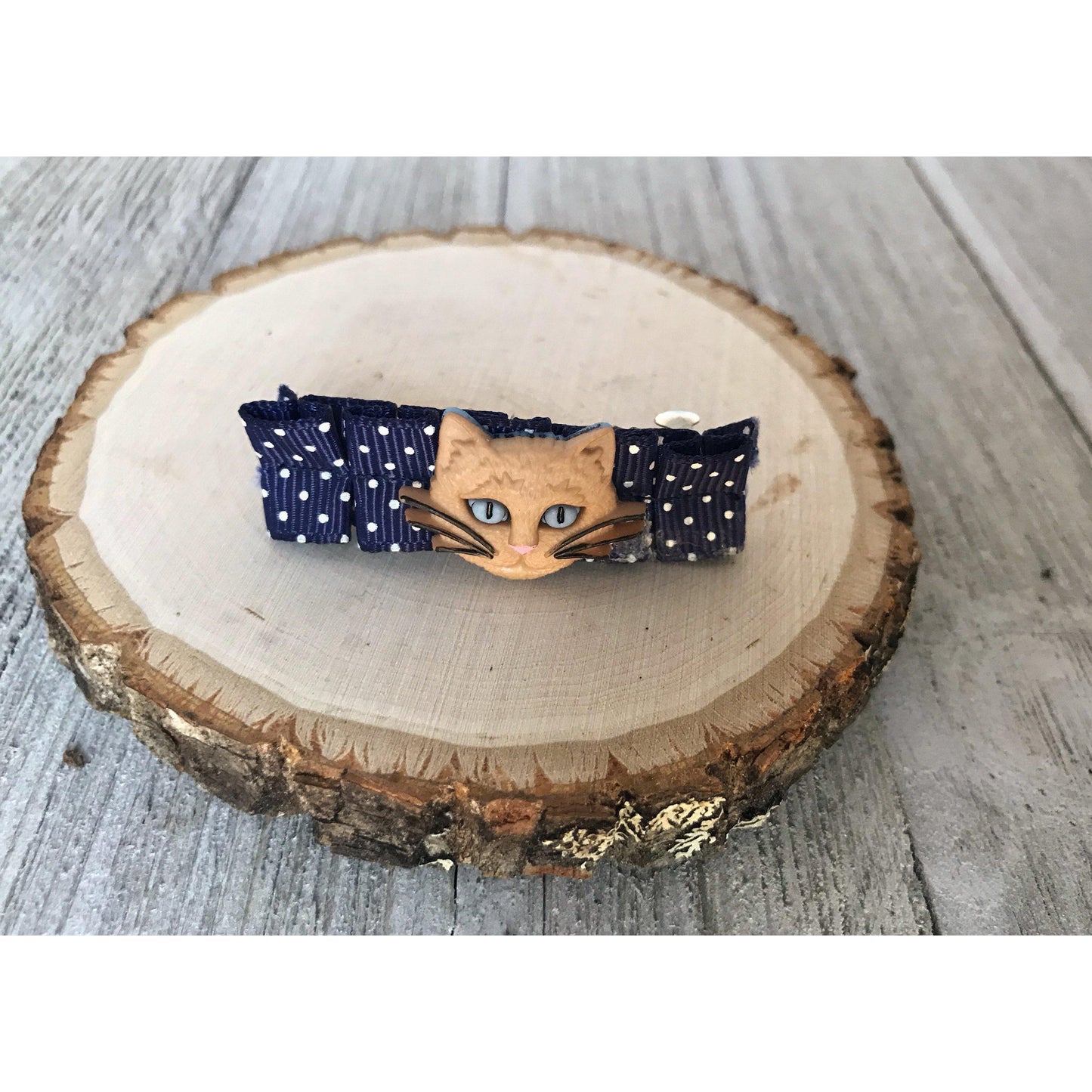 Tan Cat Blue Polka-Dot Hair Clip - Adorable Feline-Inspired Accessory