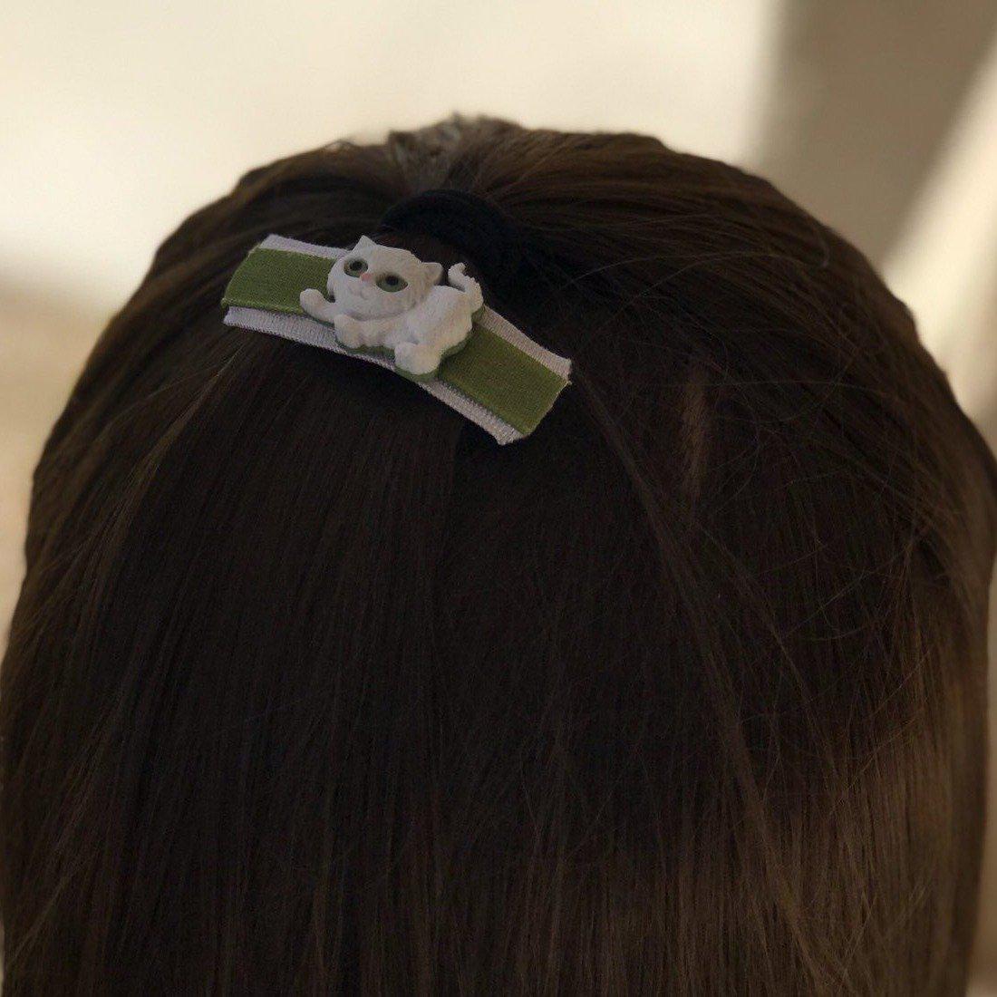 White Cat Hair Barrette for Women & Girls - Charming Feline-Inspired Accessory